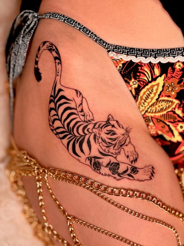 Tiger Outline